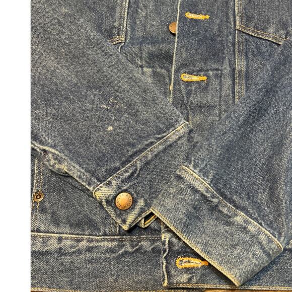 Rustler Denim Classic Trucker Style Jacket Size Medium - Picture 8 of 9